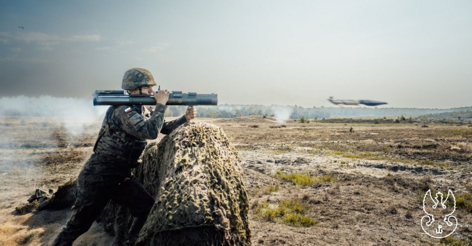 zdjęcie: Żołnierz  6MBOT na pierwszym strzelaniu z M72 / fot. nadesłane