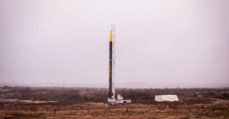 zdjęcie: Gdyńska firma szykuje się do kolejnego lotu suborbitalnej rakiety Perun / fot. PAP
