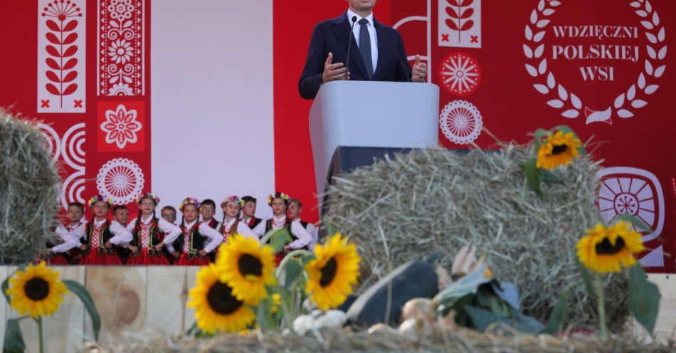 zdjęcie: Polski rolnik potrafi oddzielić ziarno od politycznych plew / fot. PAP
