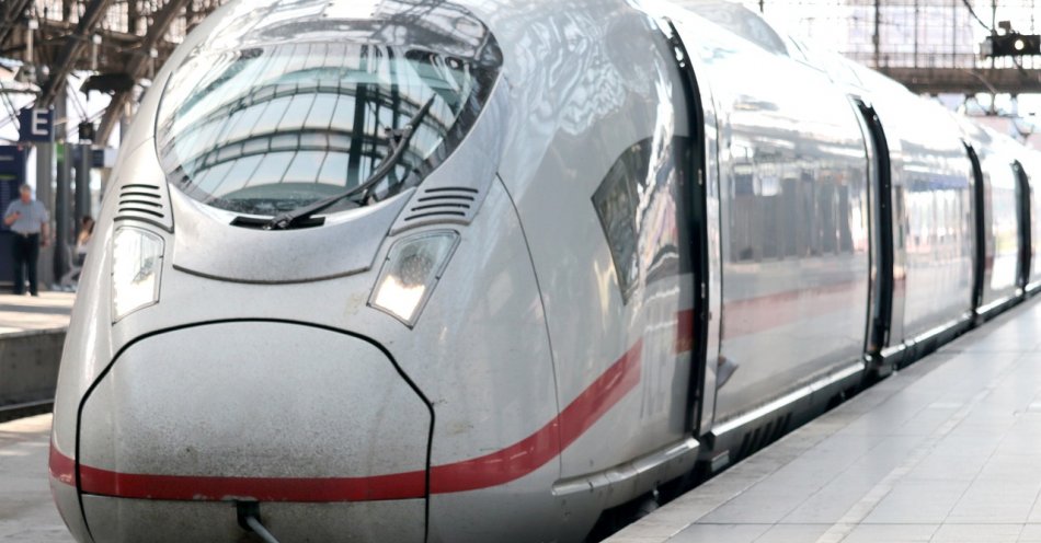 zdjęcie: Utrudnienia w kursowaniu pociągów na trasie Płochocin-Warszawa / pixabay/4256985