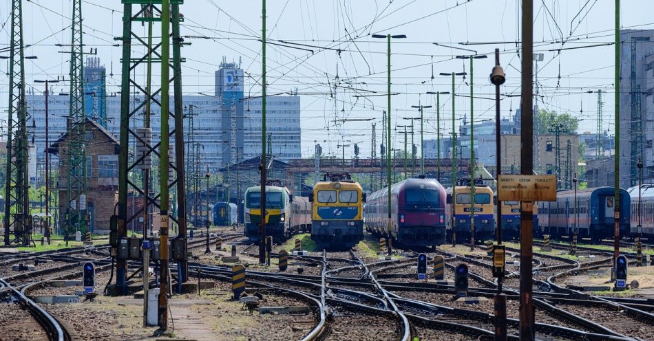 zdjęcie: Utrudnienia na kolei z powodu awarii pociągu / pixabay/8101051