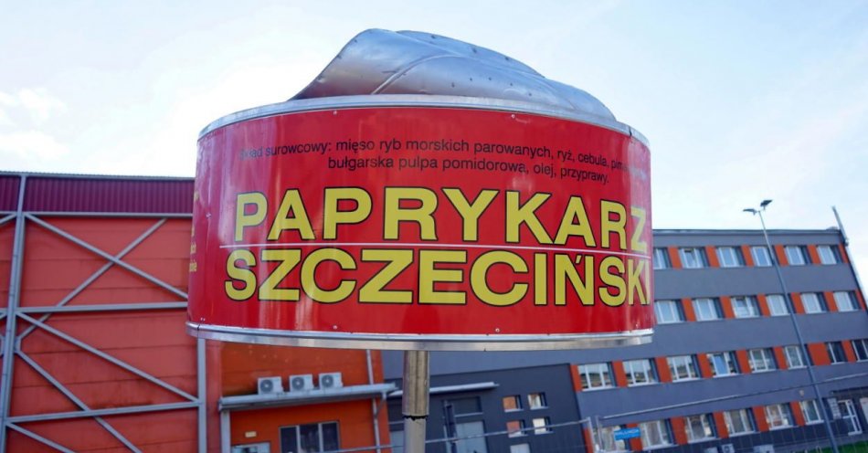 zdjęcie: Firma ze Szczecina firma stworzyła świecę o zapachu... paprykarza szczecińskiego / fot. PAP