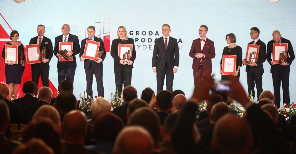 zdjęcie: Andrzej Duda wręczył Nagrody Gospodarcze Prezydenta RP dla najlepszych firm (opis) / fot. PAP