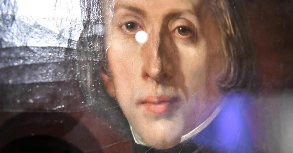 zdjęcie: Materiał genetyczny rodziców i siostry Chopina ma pozwolić poznać prawdę o chorobach, na które cierpiał kompozytor / fot. PAP