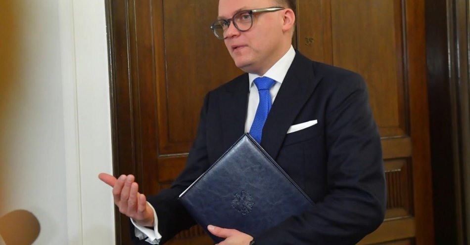 zdjęcie: Marszałek Sejmu wydał postanowienia w sprawie stwierdzenia wygaśnięcia mandatów M. Kamińskiego i M. Wąsika / fot. PAP