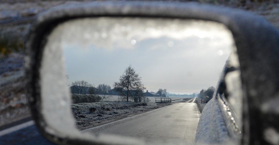 zdjęcie: GDDKiA apeluje o ostrożną jazdę; opady śniegu w woj. śląskim, małopolskim i podkarpackim / pixabay/3308989