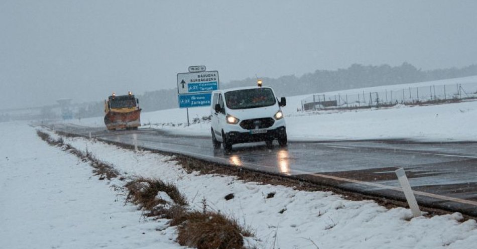 zdjęcie: Na drogach krajowych pracują 1144 pojazdy zimowego utrzymania / pixabay/7113746