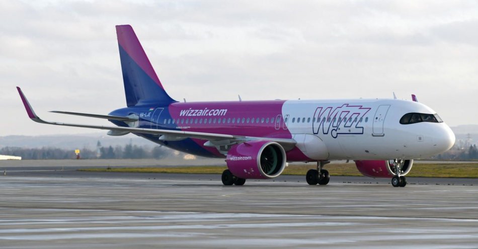 zdjęcie: UOKiK postawił Wizz Air zarzuty naruszania zbiorowych interesów konsumentów / fot. PAP