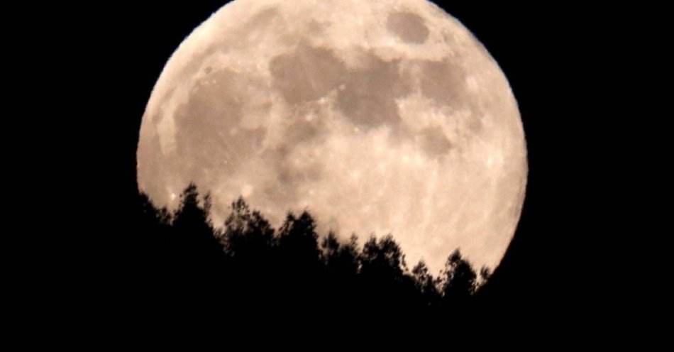 zdjęcie: Księżyc się kurczy, a to ma konsekwencje dla ludzkości / fot. PAP