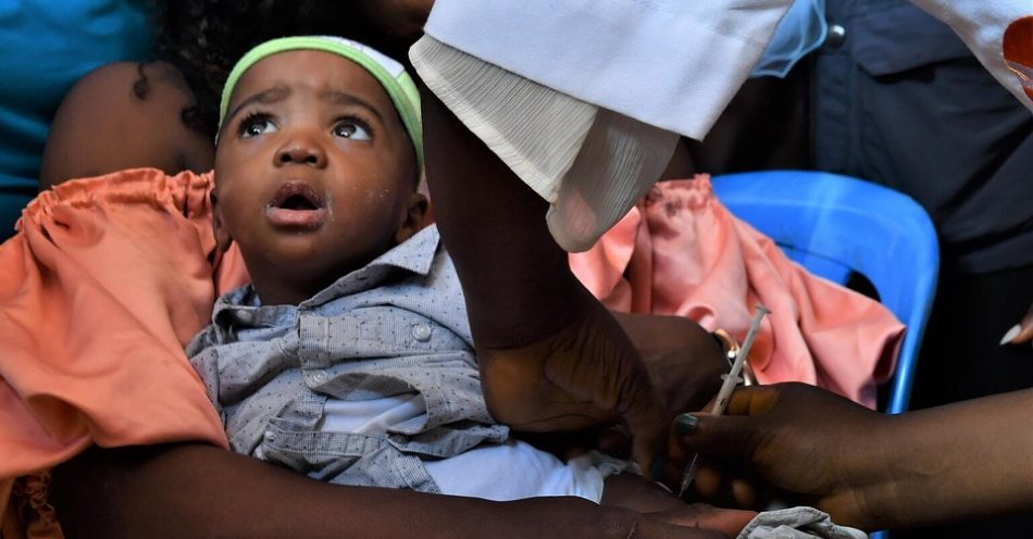 zdjęcie: Kamerun rozpoczął program rutynowych szczepień przeciwko malarii / unicef