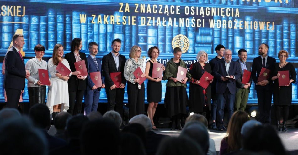 zdjęcie: Nagrody dla wybitnych badaczy rozdane na Gali Nauki Polskiej / fot. PAP