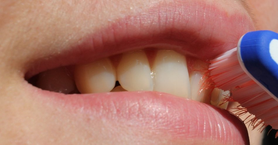 zdjęcie: Zdrowie jamy ustnej - Polska w rankingu za Ugandą czy Tajlandią.  Czy sztuczna inteligencja (AI) umyje nam zęby? / pixabay/2696810