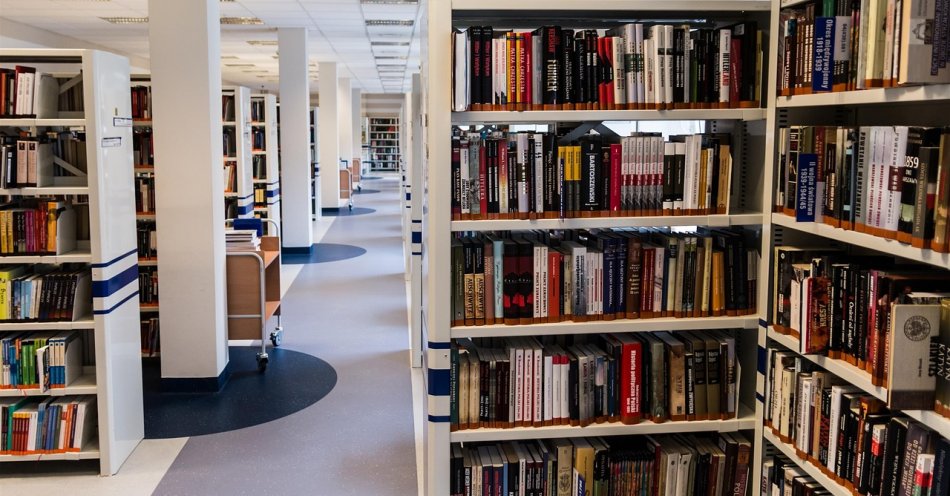 zdjęcie: Wrocławianie czytają najwięcej książek! Dla nich powstanie 7 nowych centrów bibliotecznych / pixabay/488691