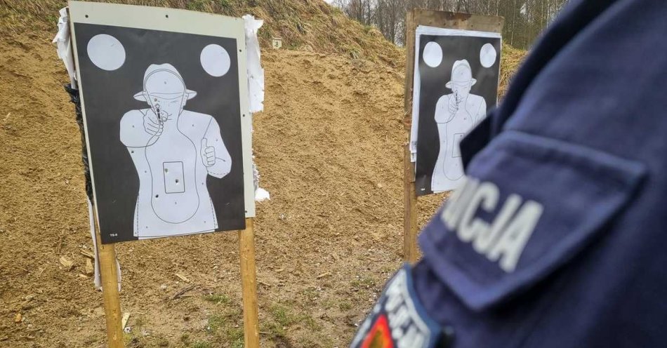 zdjęcie: Jak wyglądają szkolenia strzeleckie policjantów / fot. KPP Sokółka