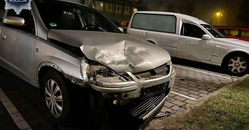 zdjęcie: Kierowca pod wpływem alkoholu i bez uprawnień uszkodził zaparkowany samochód / fot. KPP w Polkowicach
