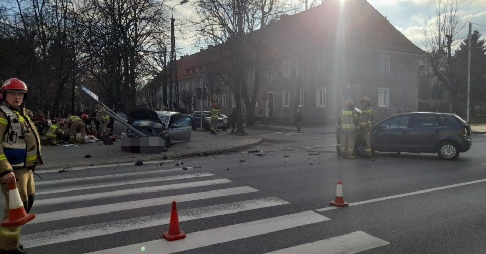 zdjęcie: Jedna osoba ranna w zderzeniu dwóch pojazdów w Ciechanowie / fot. KPP w Ciechanowie