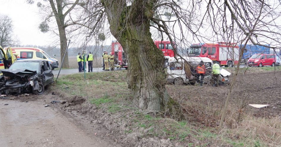 zdjęcie: Cztery osoby ranne w wypadku drogowym / fot. KPP w Żninie