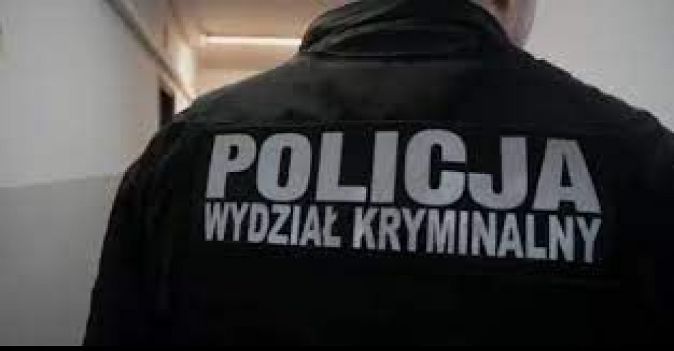zdjęcie: 37 latek miał przy sobie narkotyki - został zatrzymany / fot. KPP Prudnik