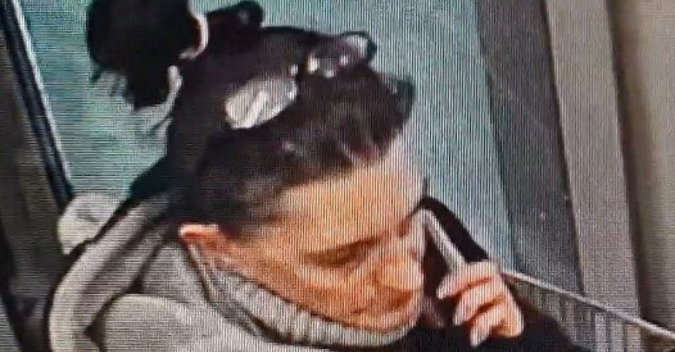 zdjęcie: Policja szuka kobiety, która posługiwała się cudzą kartą bankomatową / fot. KPP w Kościerzynie