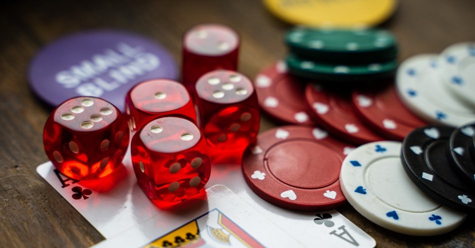 zdjęcie: Podlaska KAS zlikwidowała w Płońsku nielegalny salon gier hazardowych / pixabay/4178462