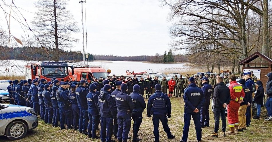zdjęcie: Przemyt, nielegalne przekroczenie granicy przez motolotniarzy / fot. KMP Suwałki
