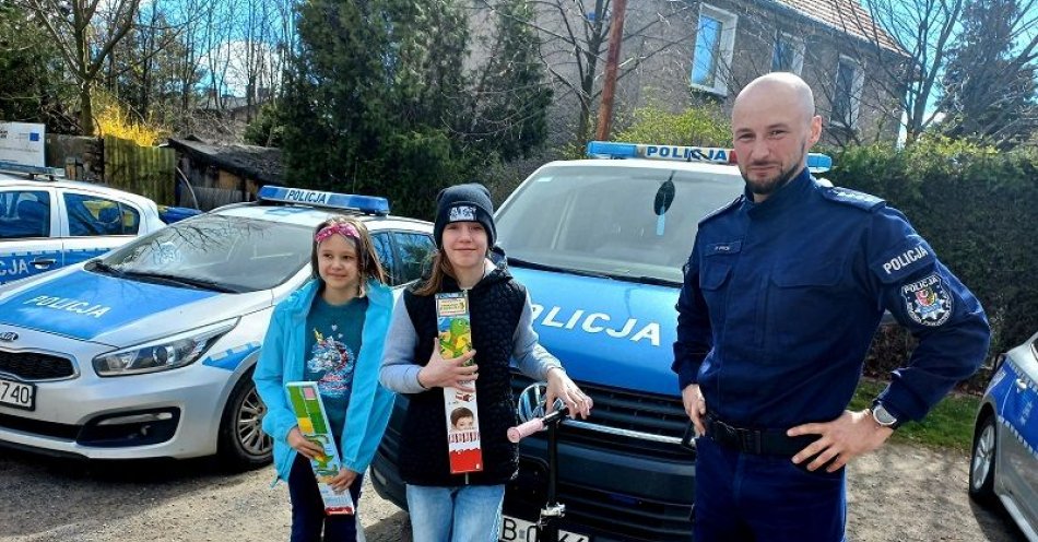 zdjęcie: Policjanci odzyskali skradzione 9-latkom hulajnogi / fot. KPP w Ząbkowicach Śląskich
