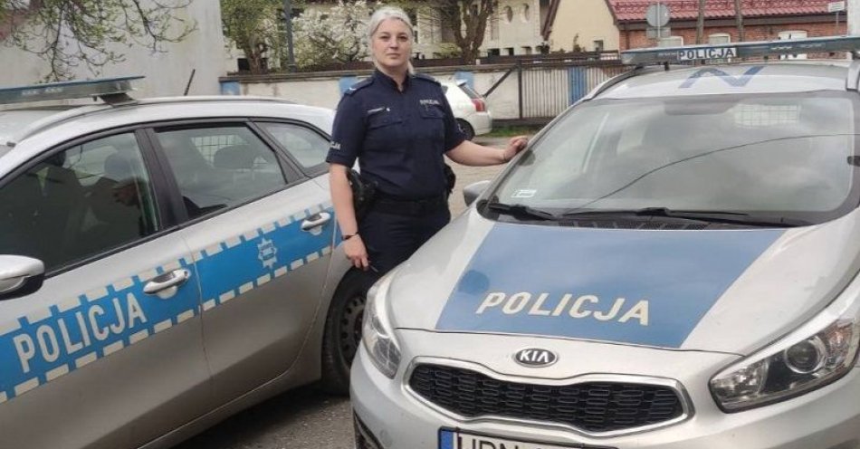 zdjęcie: Policjantka dzielnicowa poza służbą uratowała życie mężczyzny / fot. KPP w Lęborku