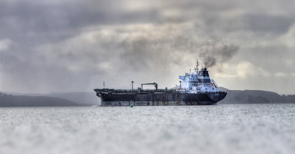 zdjęcie: Liberyjski statek handlowy wpłynął w strefę morskiego poligonu wojskowego / pixabay/50530
