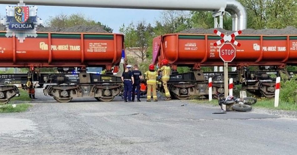 zdjęcie: Śmiertelny wypadek na przejeździe kolejowym / fot. KPP w Polkowicach