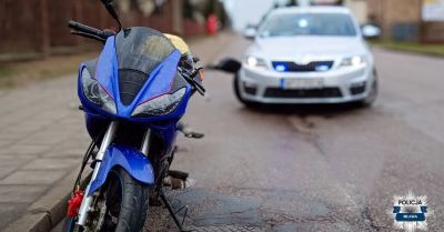 Wypadek na drodze relacji Kowalewko – Dąbrowa. Ranny nietrzeźwy motorowerzysta