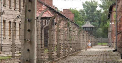 Nauczycielski marsz milczenia przejdzie 27 kwietnia w byłym obozie Auschwitz