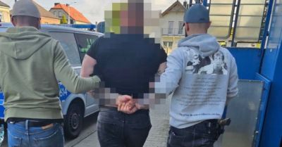 Ostrowscy policjanci zatrzymali sprawców rozboju z maczetą
