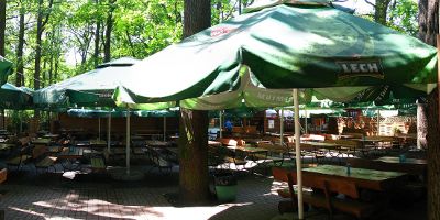 Restauracja Leśniczówka - parasole